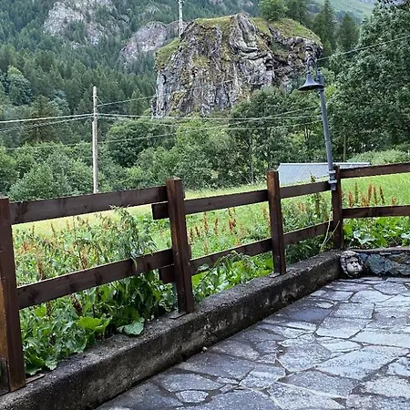 Apartamento Casavacanze A Valtournenche Singlin
